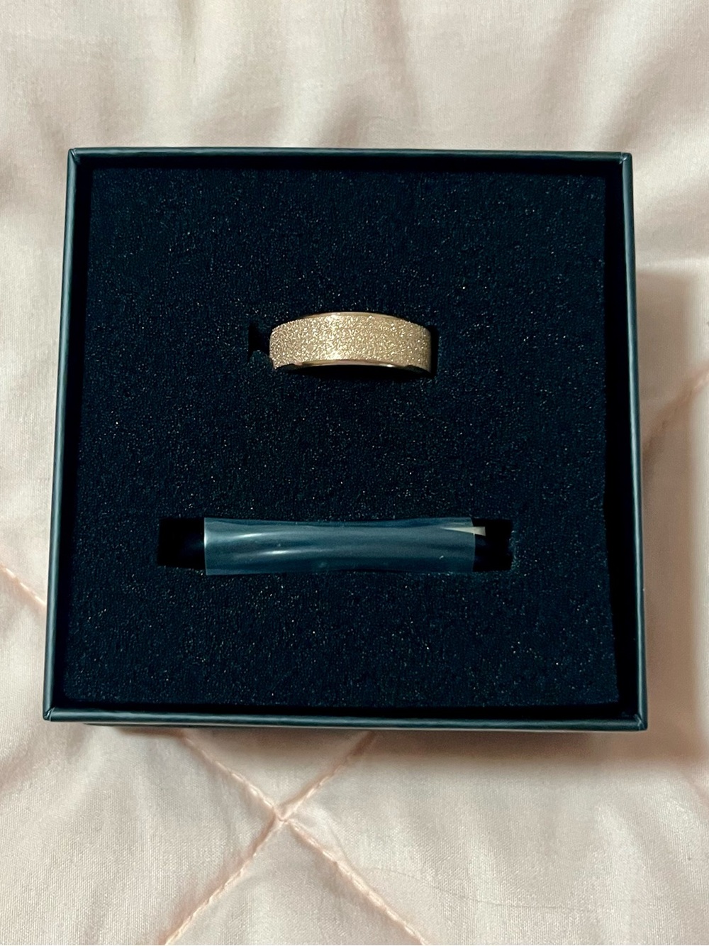 Halo Ring 4–Size 9 Frosted Gold